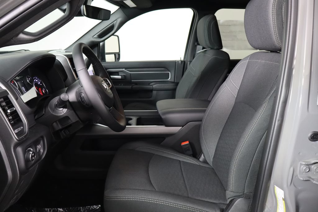 New 2026 RAM 2500 Big Horn AWD/4WD image 14