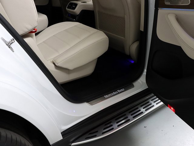 Certified 2025 Mercedes-Benz GLS 580 4MATIC image 37