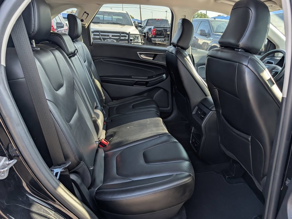 Used 2022 Ford Edge Titanium AWD/4WD image 31