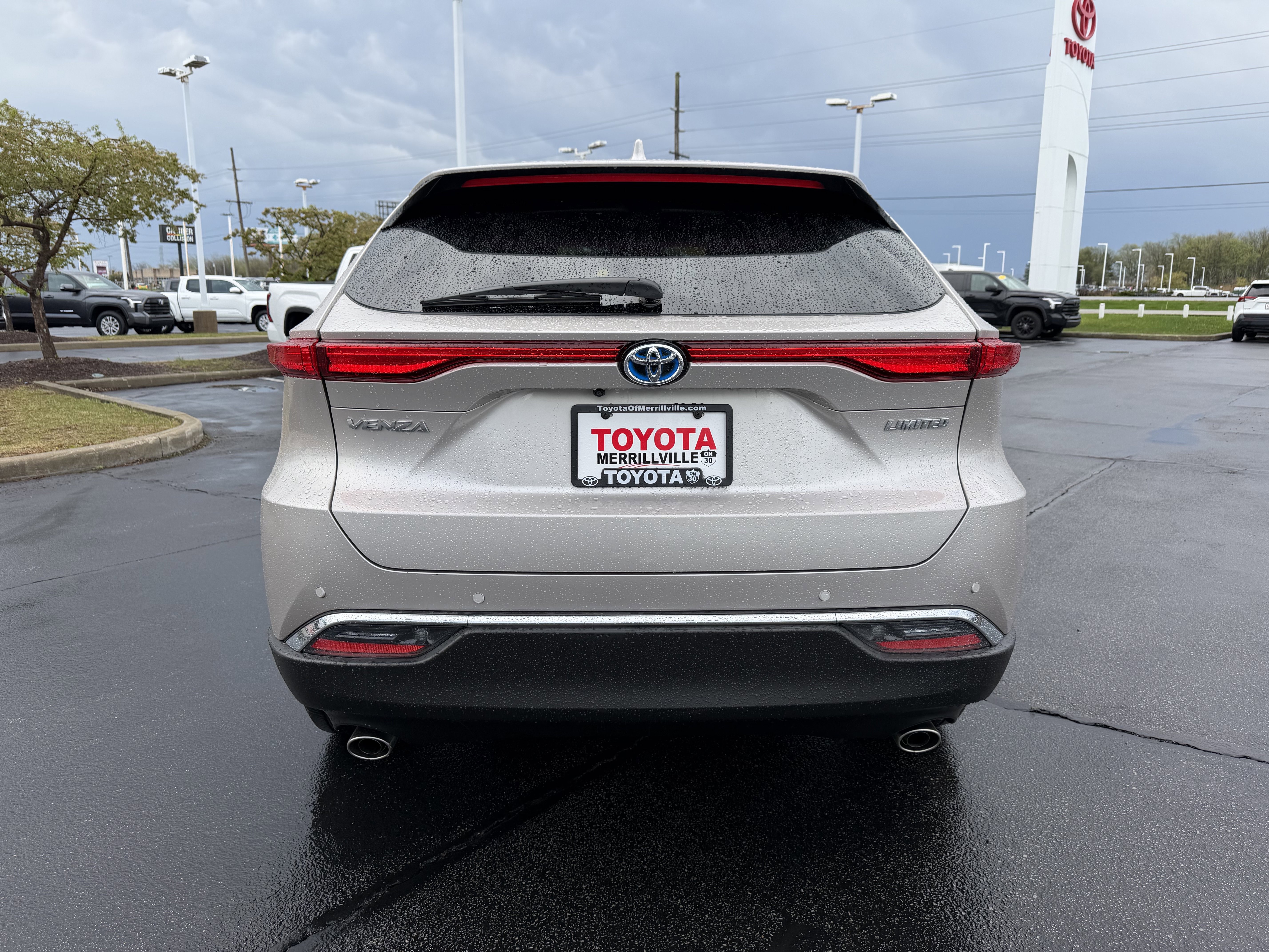 Certified 2024 Toyota Venza Limited image 7