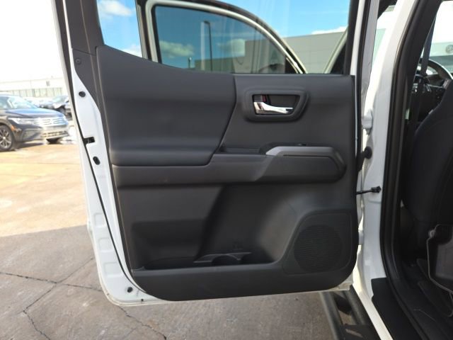 Used 2023 Toyota Tacoma TRD Off-Road image 12