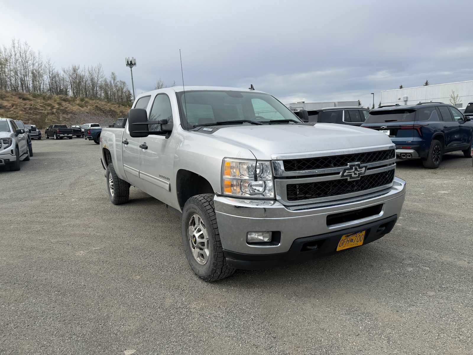 Used 2011 Chevrolet Silverado 2500 LT w/ Interior Plus Package AWD/4WD image 5
