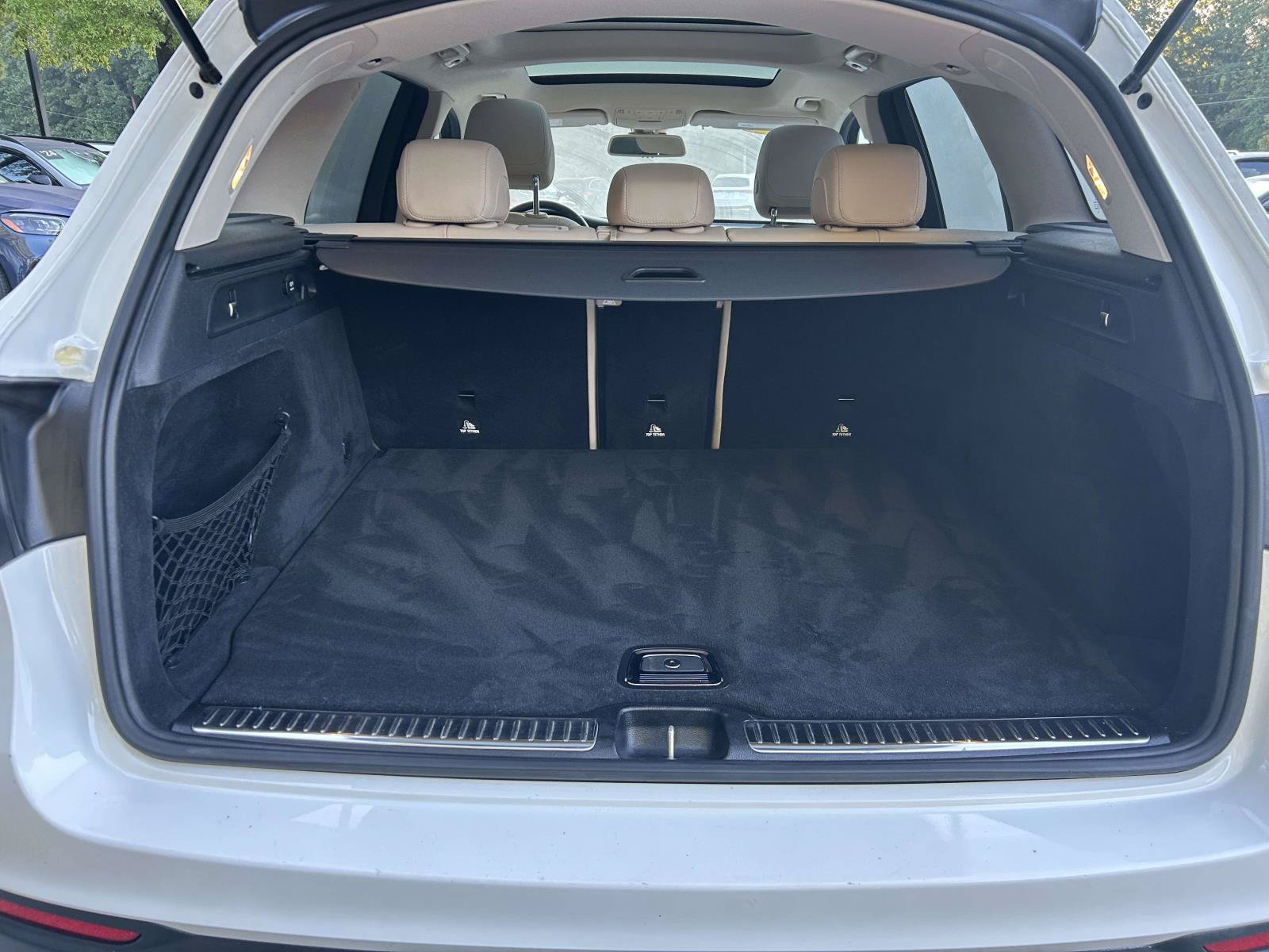 Used 2019 Mercedes-Benz GLC 300 image 9