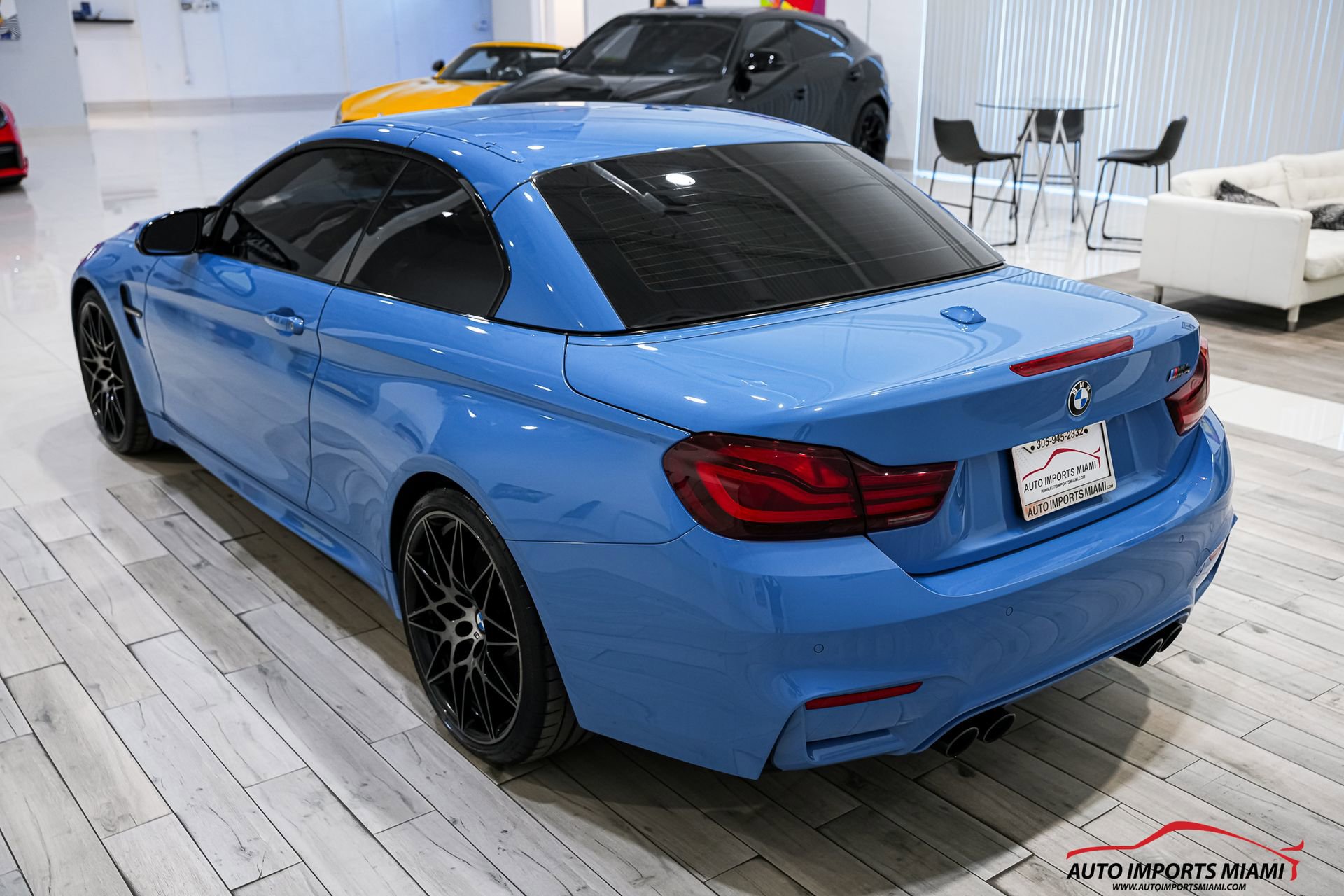 Used 2020 BMW M4 Convertible w/ Competition Package image 15