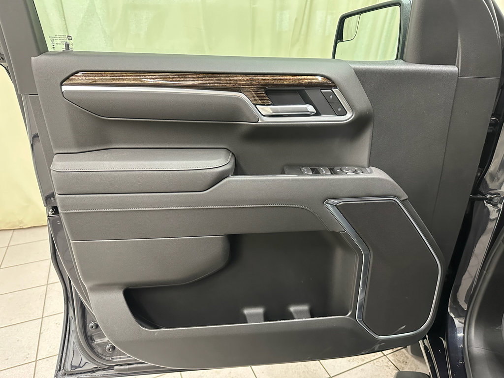 New 2026 GMC Sierra 1500 Elevation w/ LPO, Elevation Black Package image 26