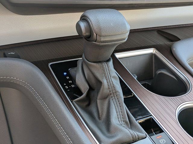 Certified 2024 Toyota Sienna LE image 23