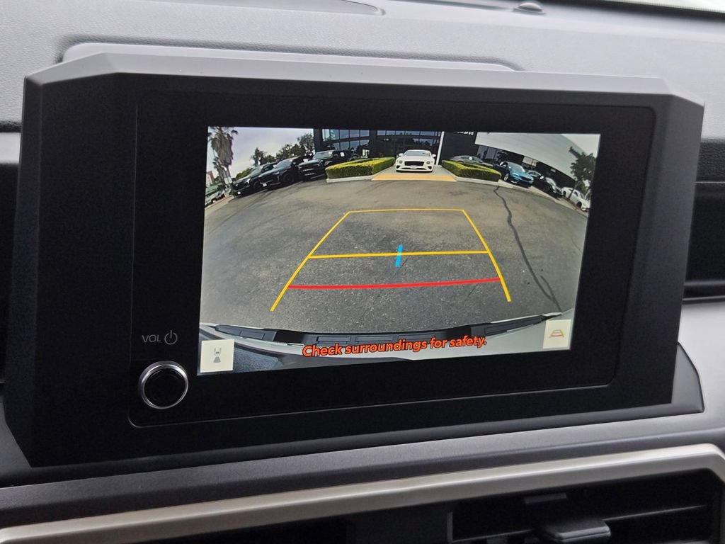 Used 2025 Toyota Tacoma SR5 AWD/4WD image 15