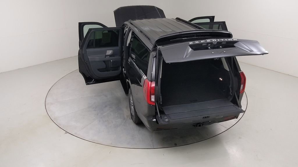 Certified 2025 Ford Expedition Max Active image 51