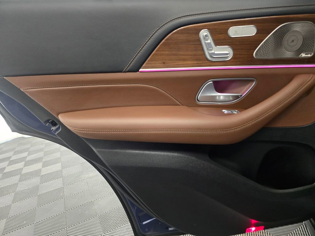 Used 2024 Mercedes-Benz GLE 350 GLE 350 w/ 3rd Row Seat Package image 21