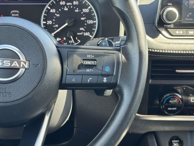 Used 2024 Nissan Rogue SV FWD image 23