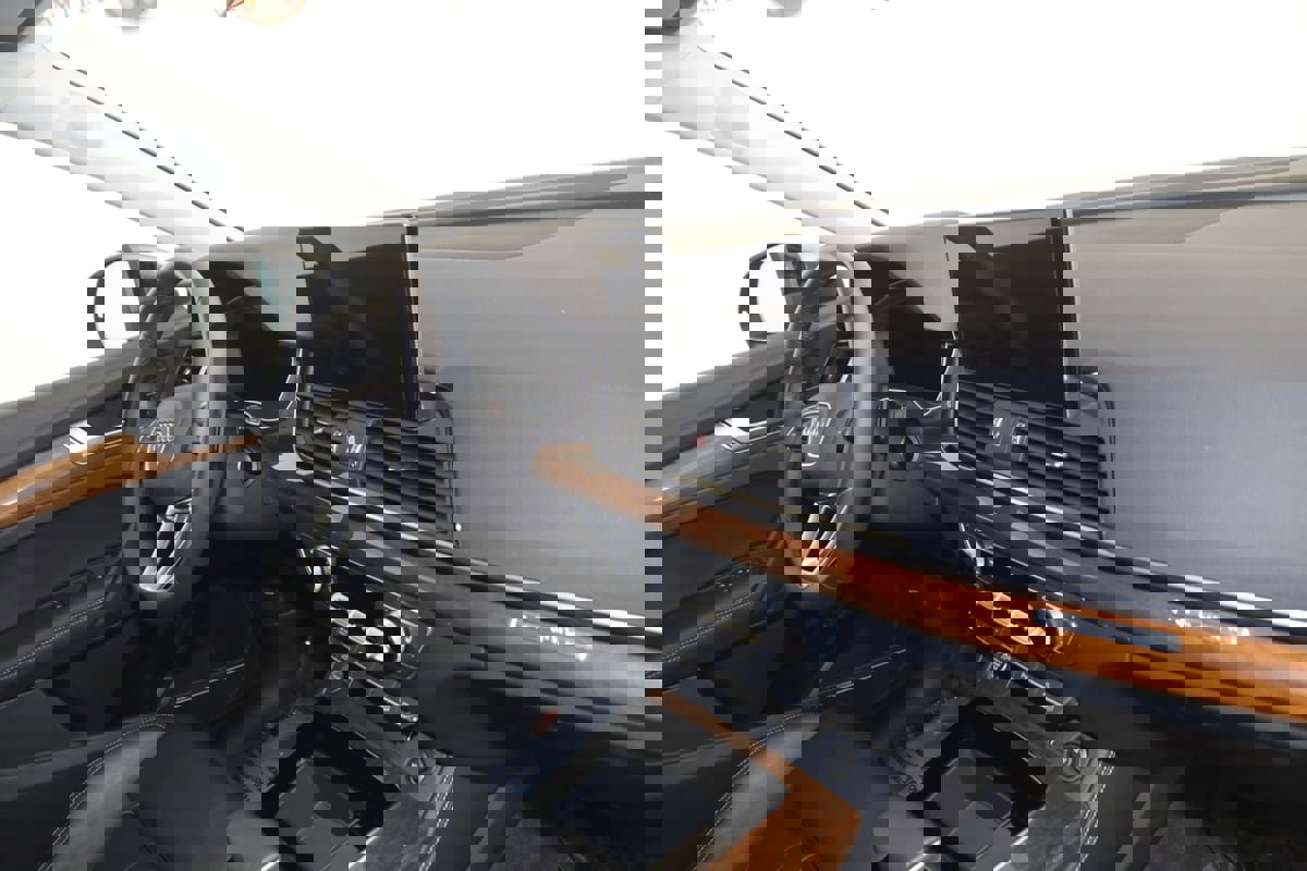 Used 2024 Audi Q5 e Premium Plus w/ Premium Plus Package image 42