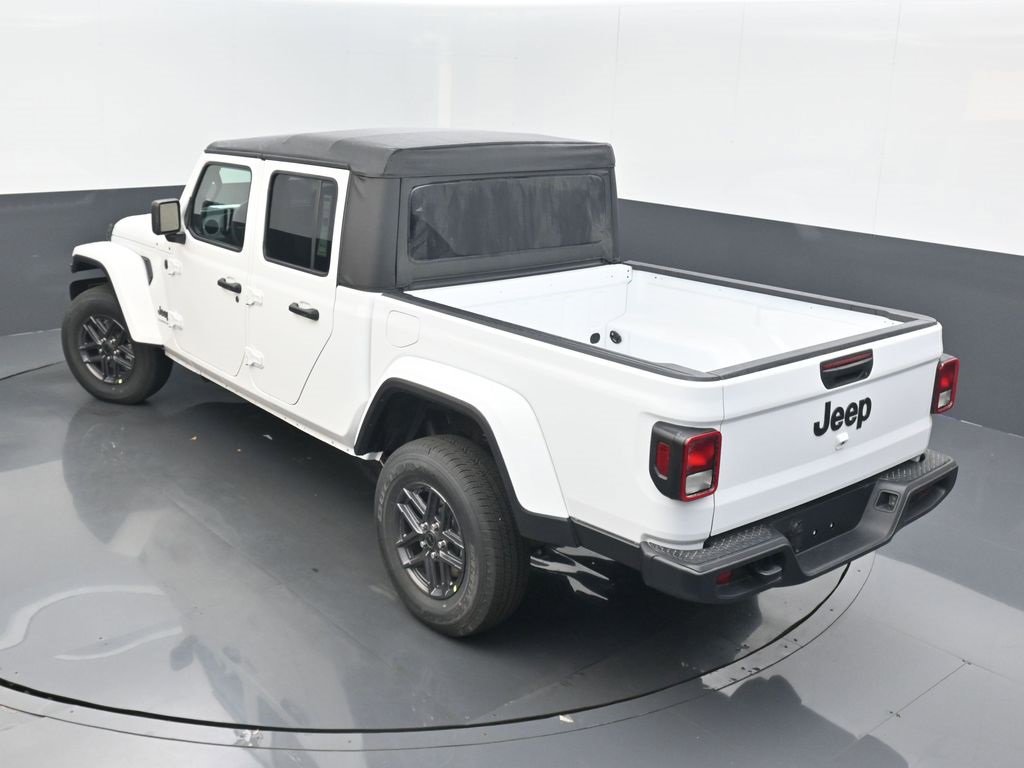 New 2025 Jeep Gladiator Sport image 37