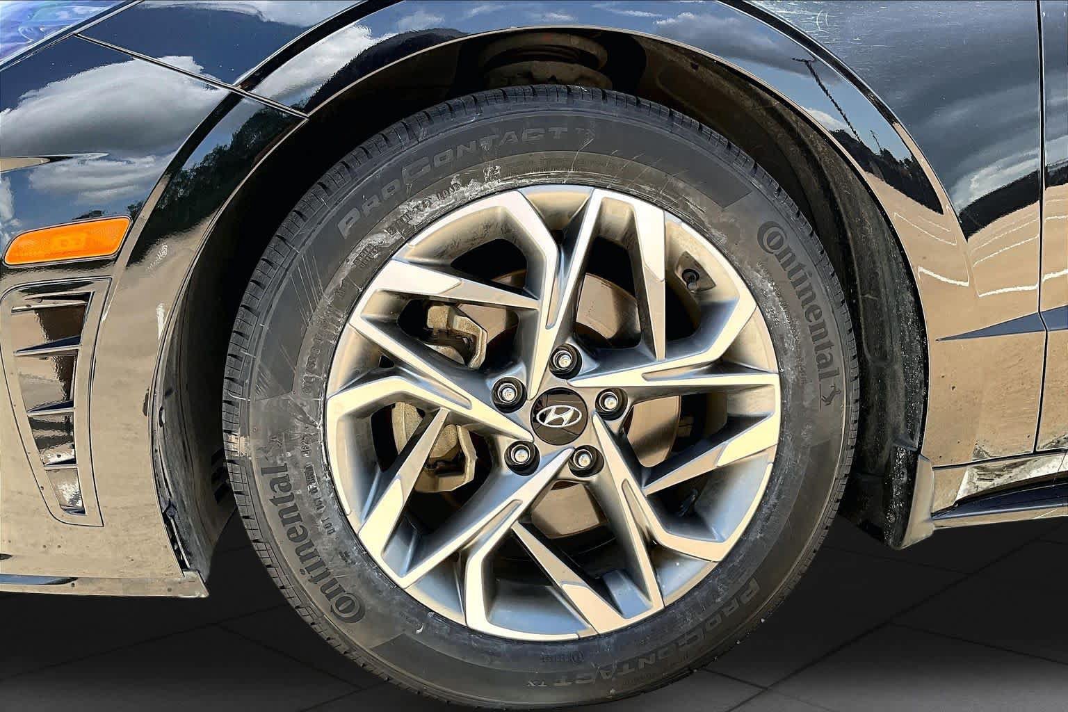 Used 2022 Hyundai Sonata SEL w/ Convenience Package FWD image 11
