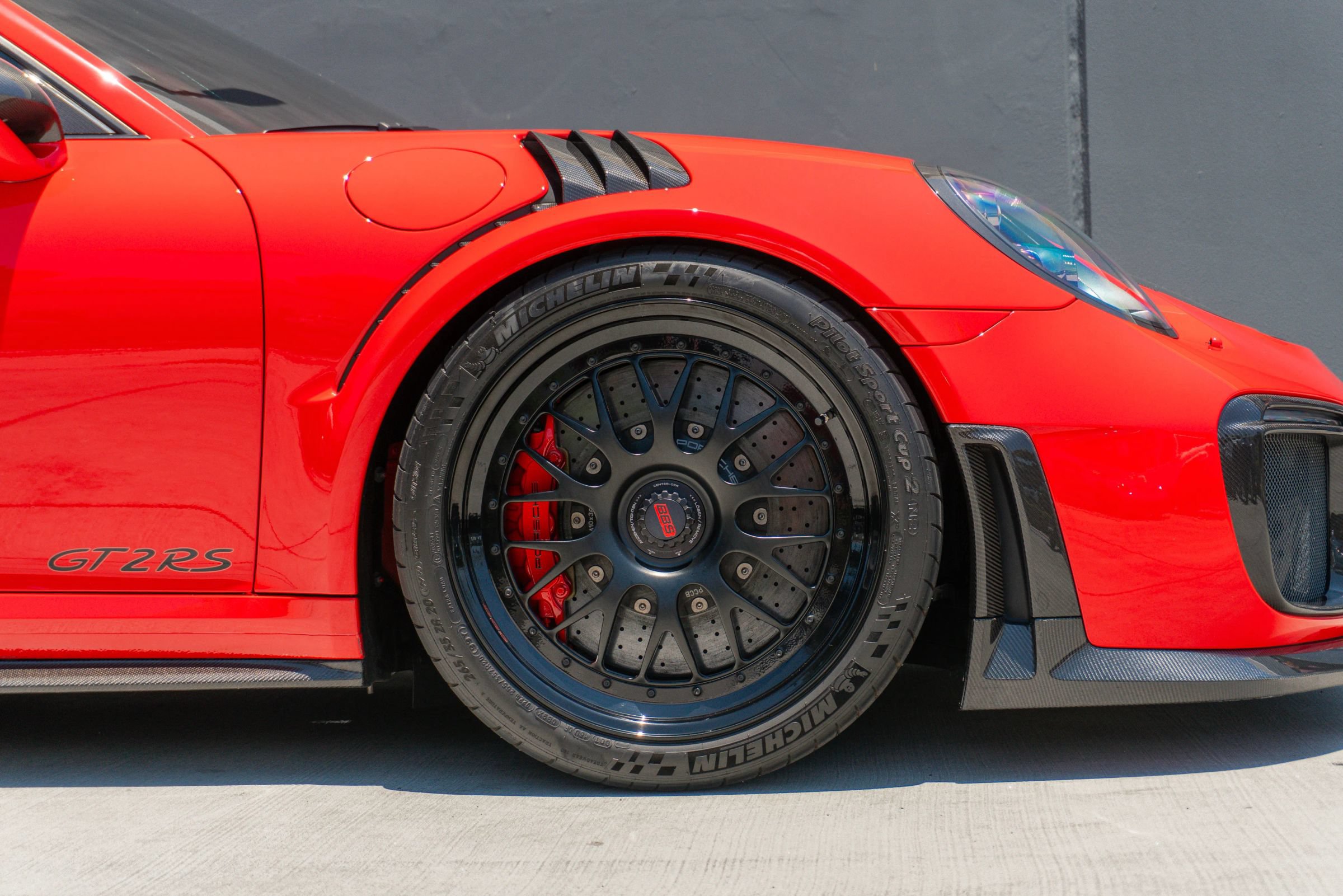 Used 2018 Porsche 911 GT2 RS RWD image 38