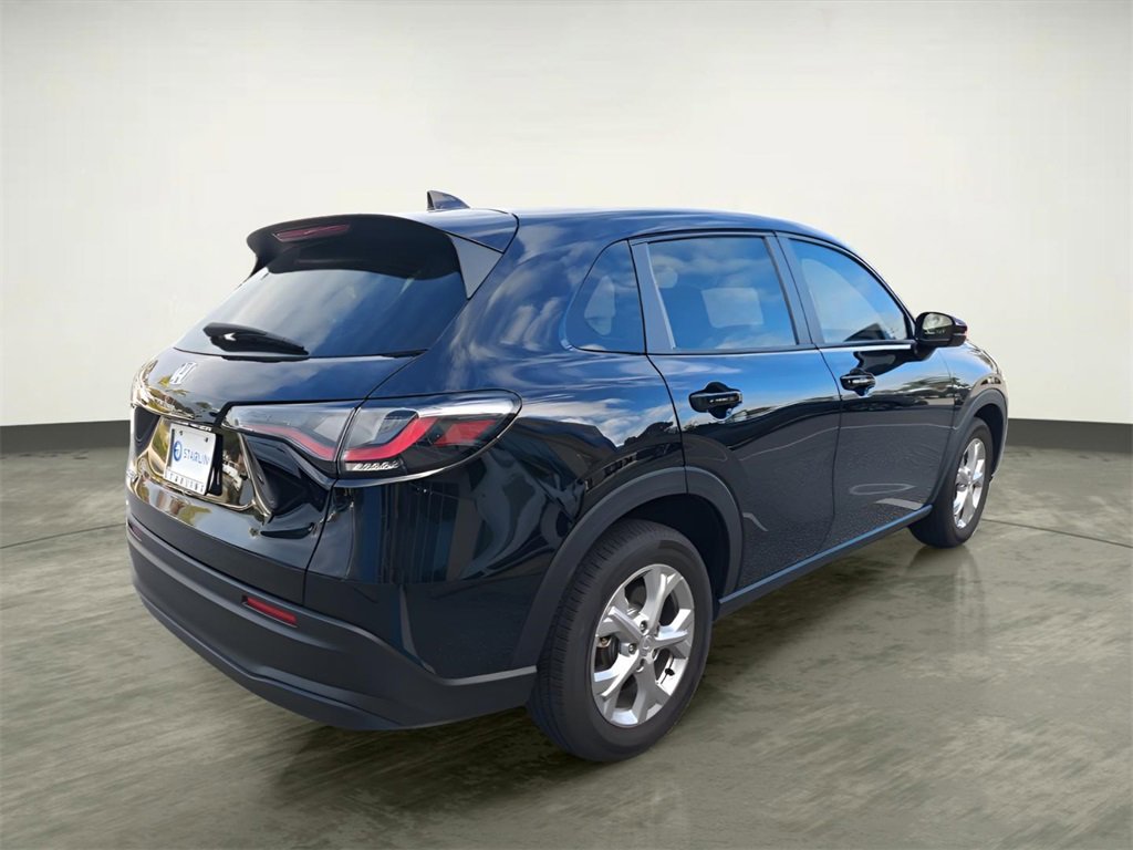 Certified 2025 Honda HR-V LX image 4