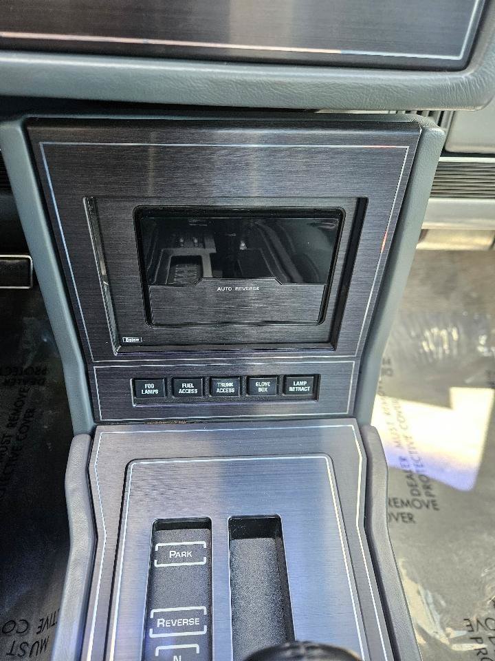 Used 1988 Buick Reatta Coupe FWD image 26