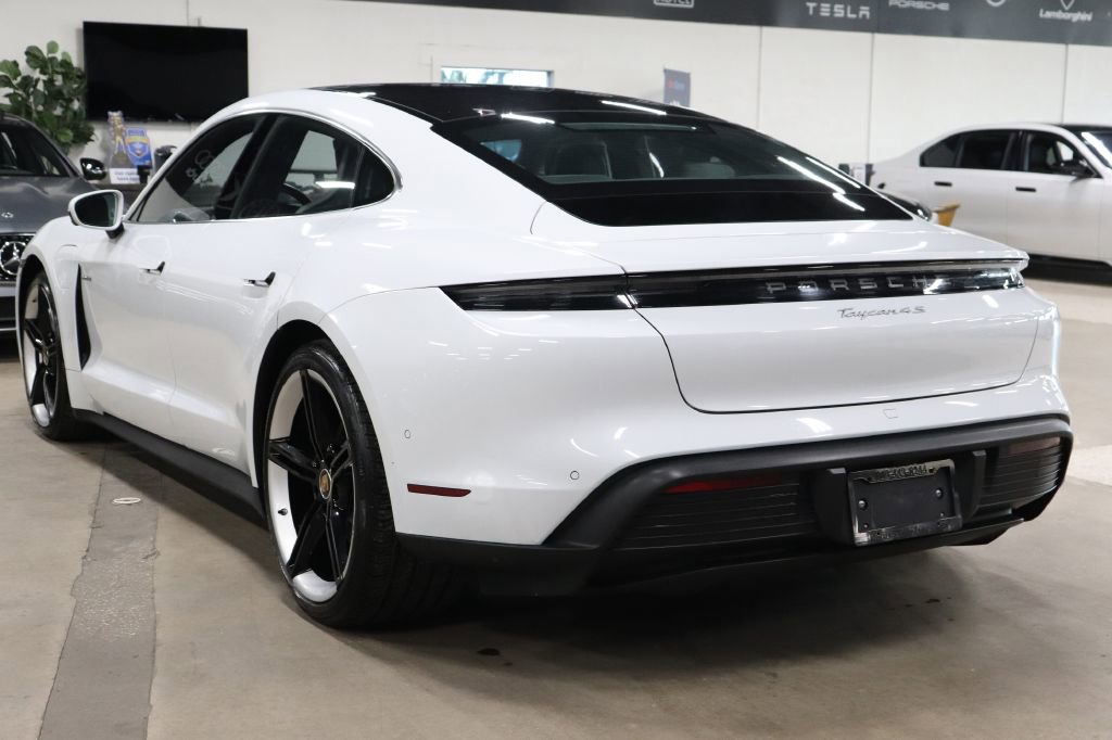 Used 2020 Porsche Taycan 4S image 3