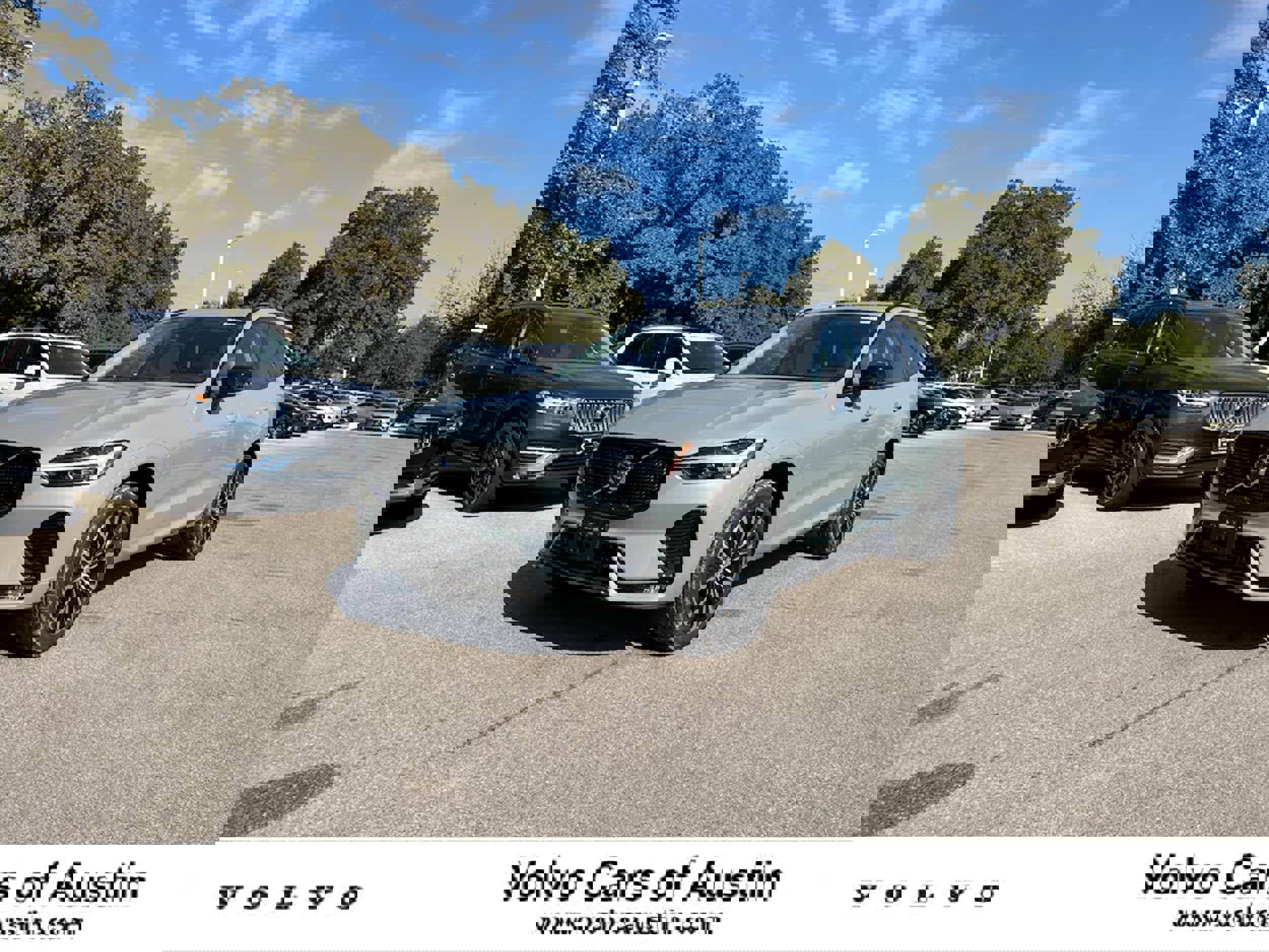 New 2025 Volvo XC60 B5 Plus w/ Protection Package Premier