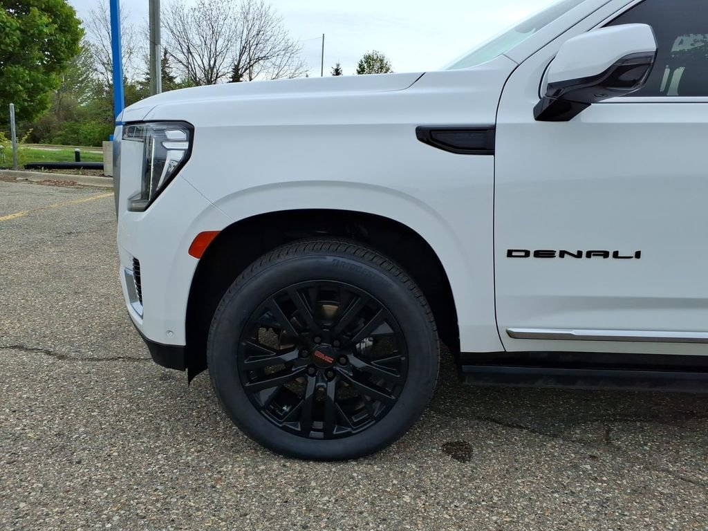Used 2023 GMC Yukon Denali w/ Denali Reserve Package AWD/4WD image 28
