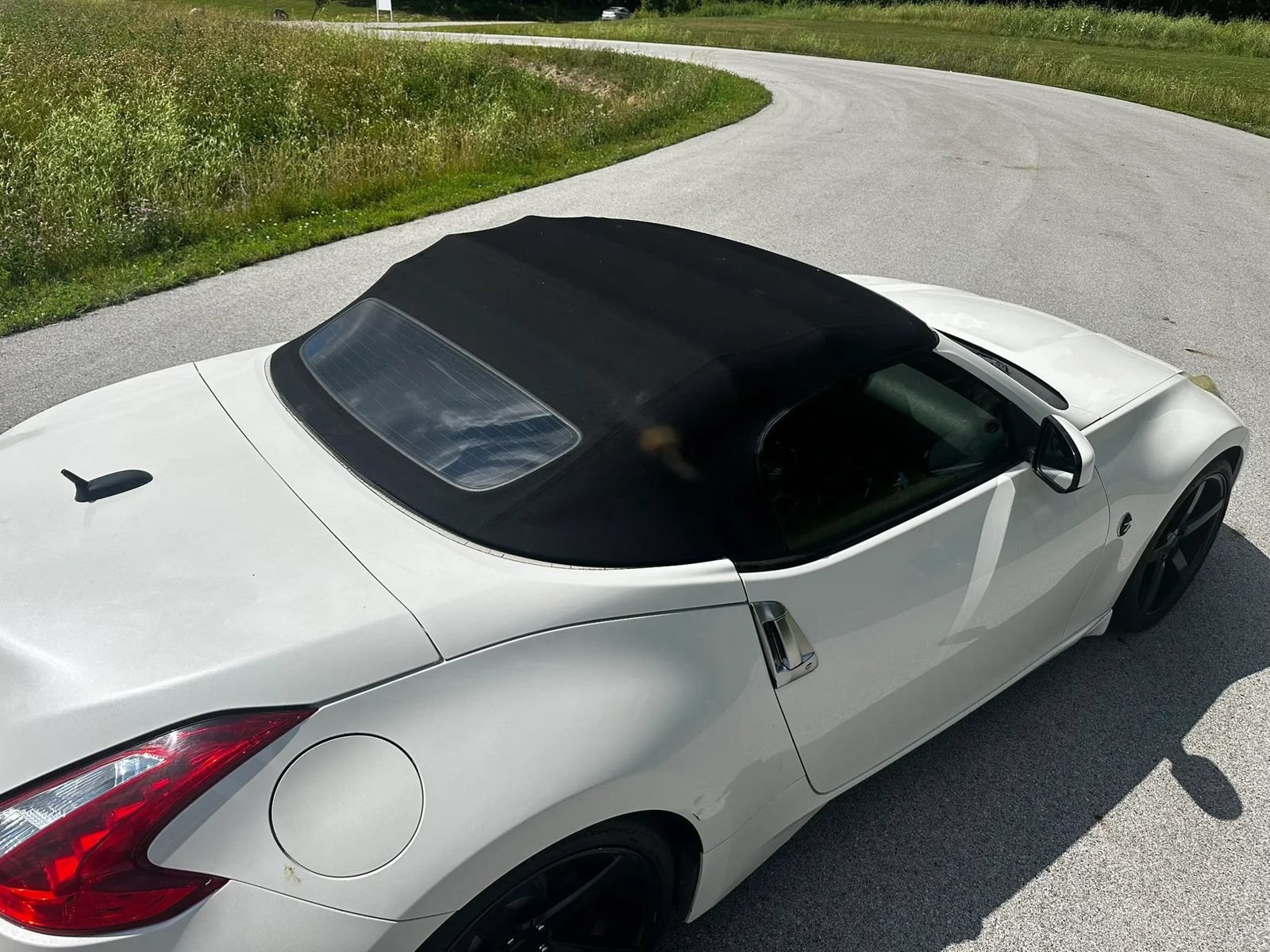Used 2014 Nissan 370Z Touring RWD image 24