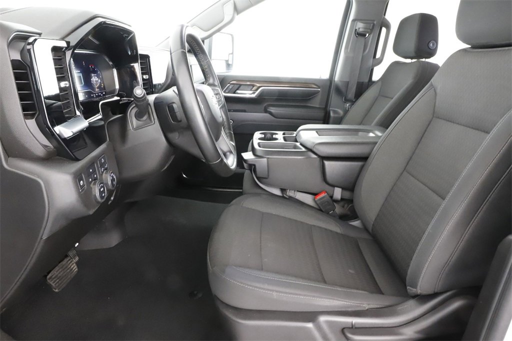 Used 2024 Chevrolet Silverado 2500 LT image 17