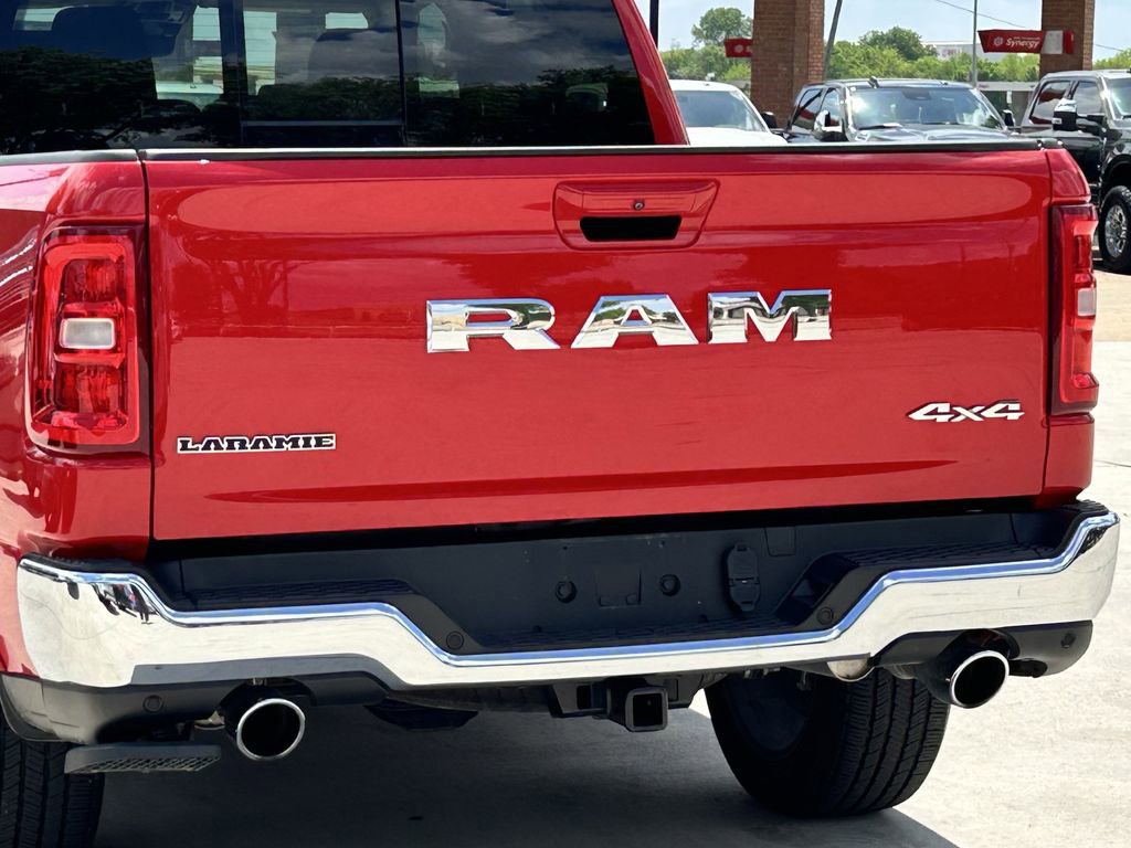 Used 2025 RAM 1500 Laramie AWD/4WD image 6