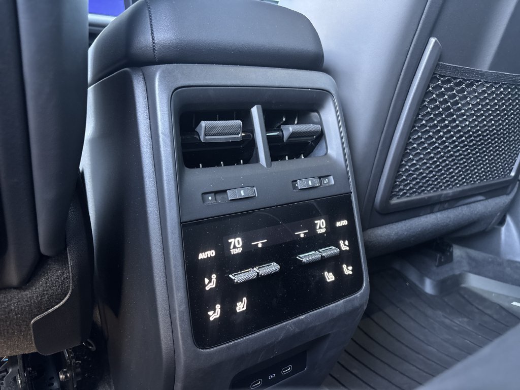 Certified 2026 Porsche Macan 4 Electric AWD/4WD image 30
