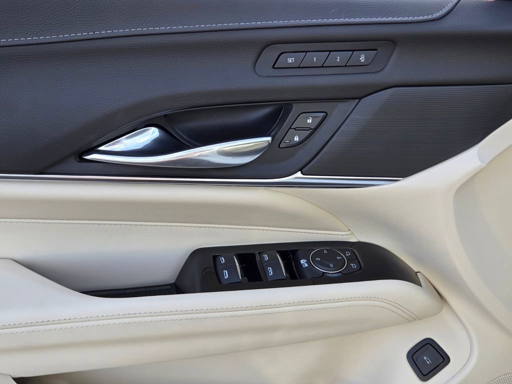 Used 2025 Cadillac CT4 Premium Luxury RWD image 17