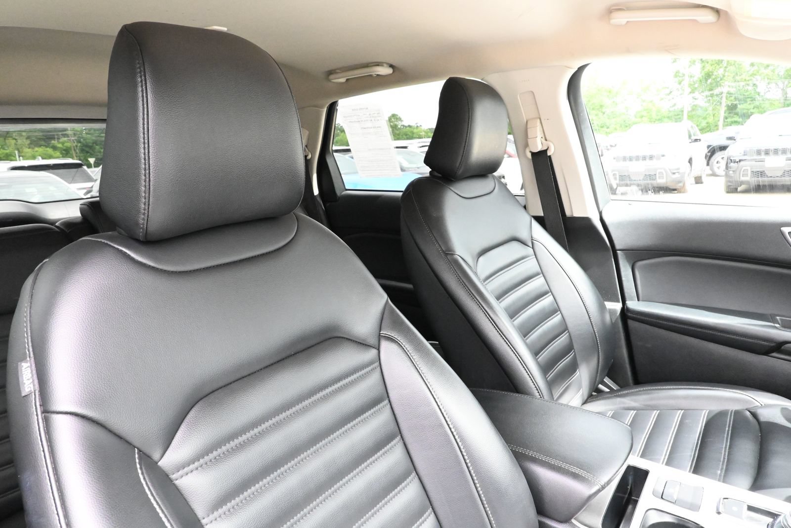 Used 2024 Ford Edge SEL AWD/4WD image 32