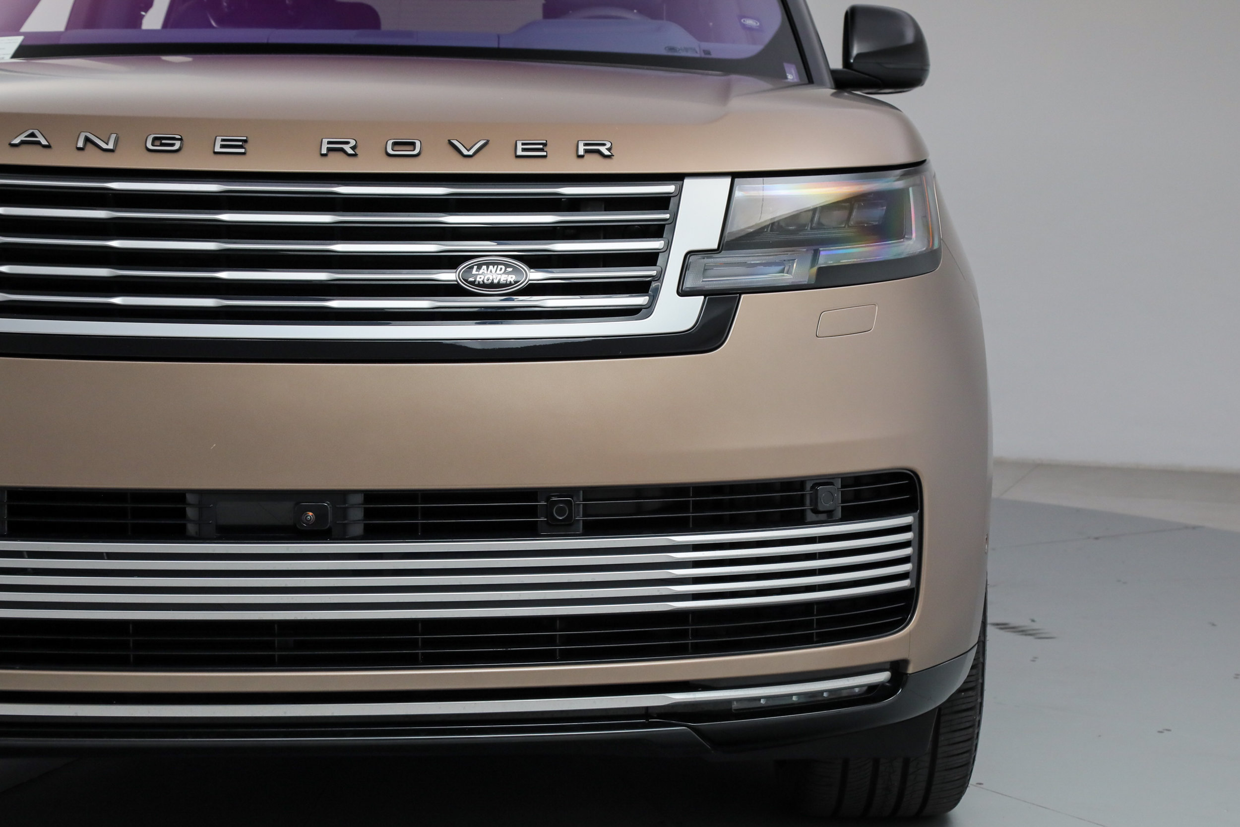 Used 2023 Land Rover Range Rover SV AWD/4WD image 17