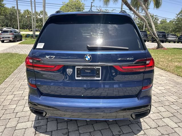 Used 2021 BMW X7 xDrive40i w/ M Sport Package AWD/4WD image 12