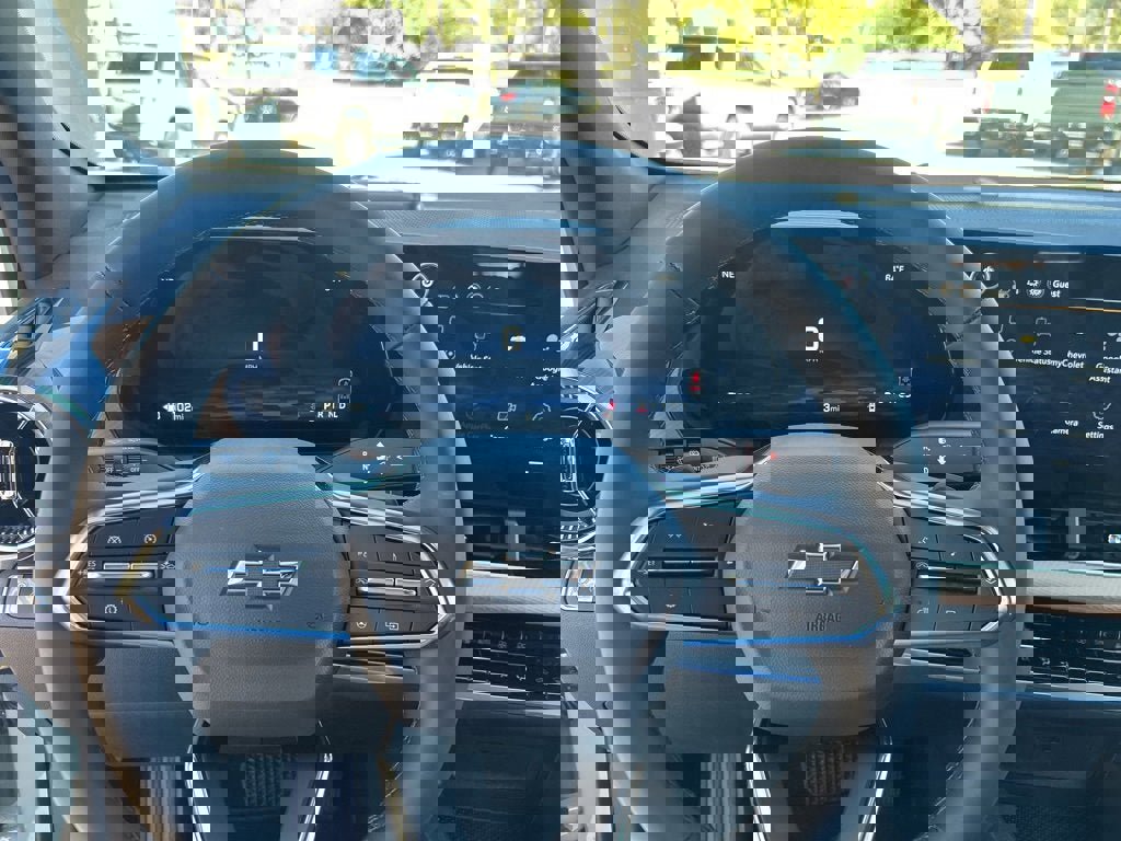 New 2026 Chevrolet Equinox ACTIV image 12