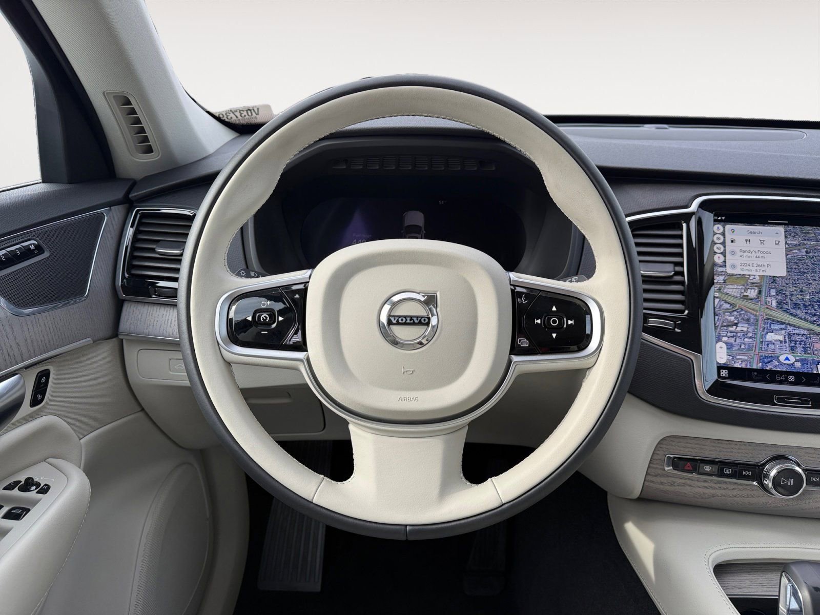 New 2025 Volvo XC90 B6 Plus image 12