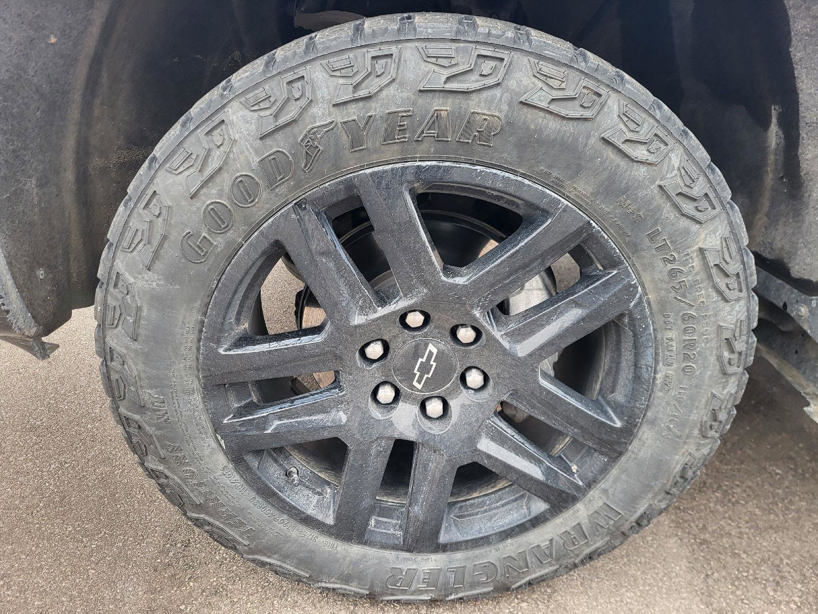 Used 2023 Chevrolet Silverado 1500 Custom Trail Boss w/ LPO, Dark Essentials Package image 15