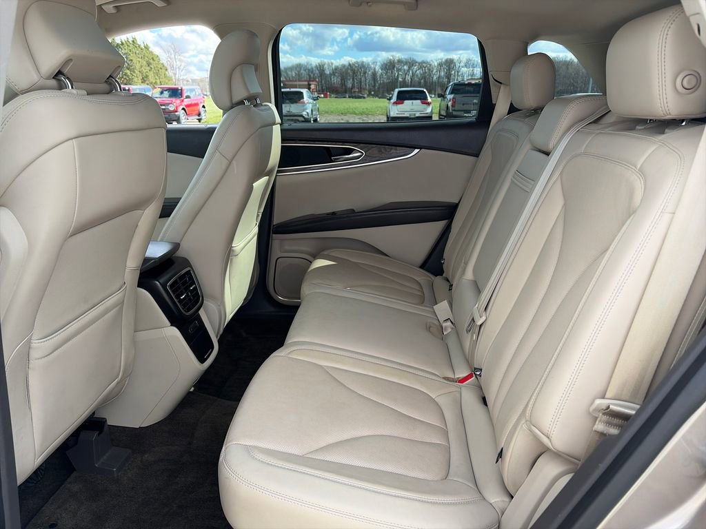 Used 2018 Lincoln MKX Reserve w/ Lincoln MKX Climate Package image 28