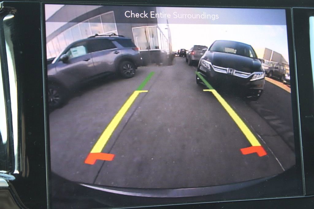 Used 2018 Chrysler Pacifica Touring-L w/ Premium Audio Group image 42