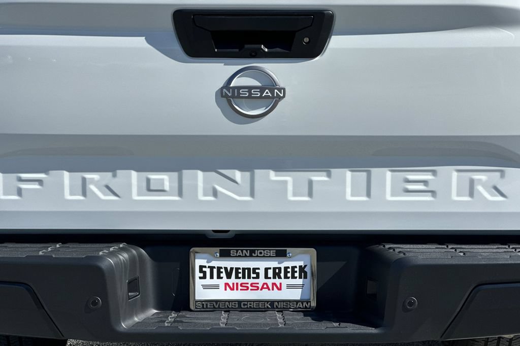 Used 2025 Nissan Frontier S RWD image 6