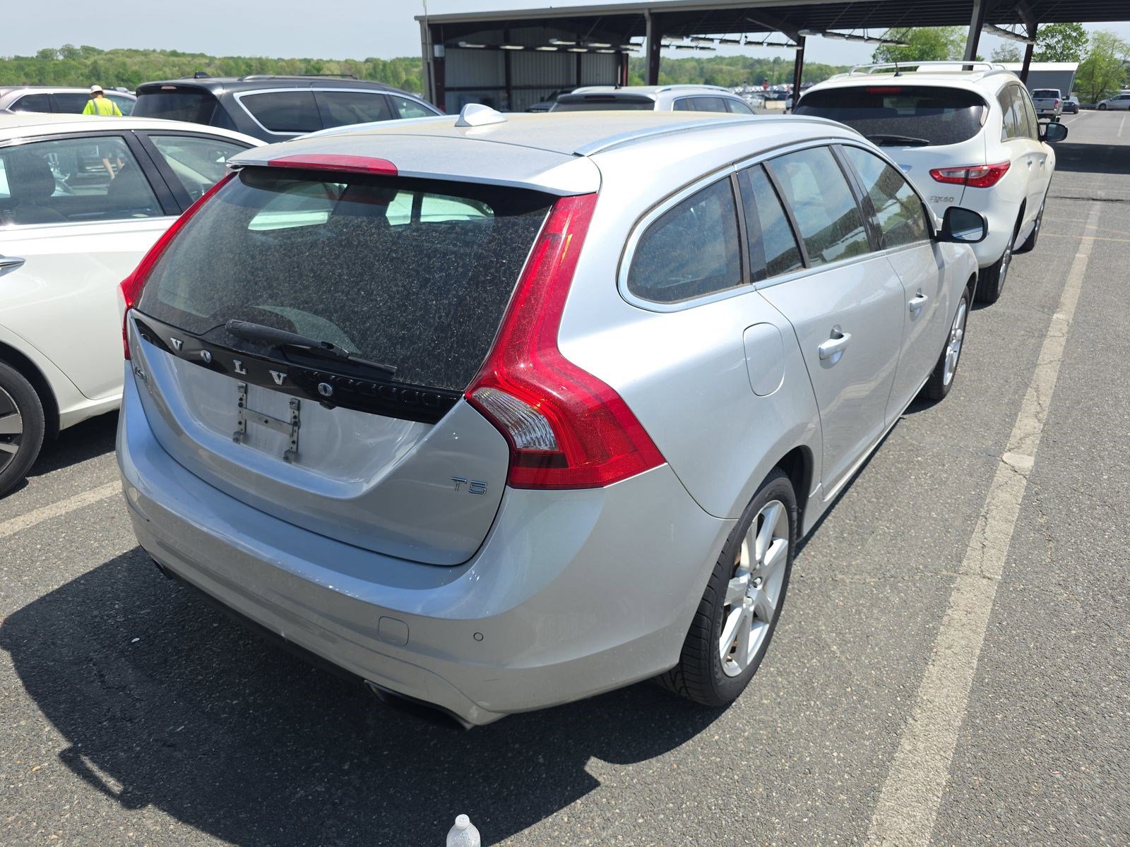 Used 2016 Volvo V60 T5 Platinum w/ Climate Package FWD image 6