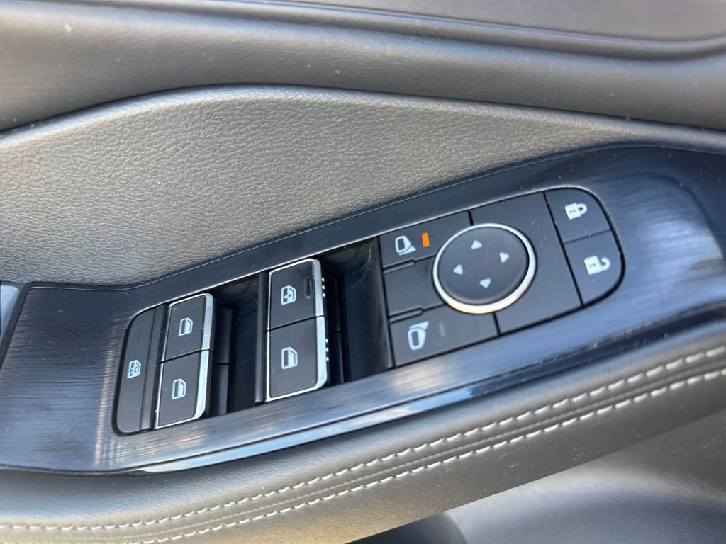 Used 2024 Nissan Rogue SL w/ SL Premium Package image 23