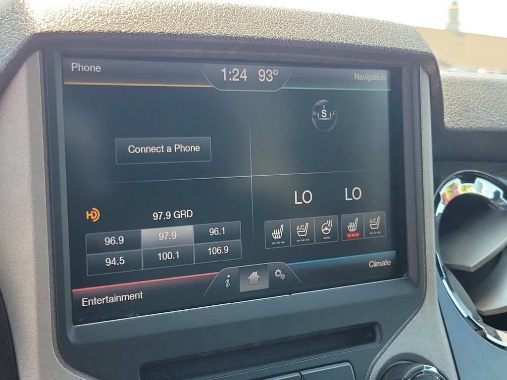 Used 2015 Ford F250 Platinum w/ Snow Plow Prep Package AWD/4WD image 28