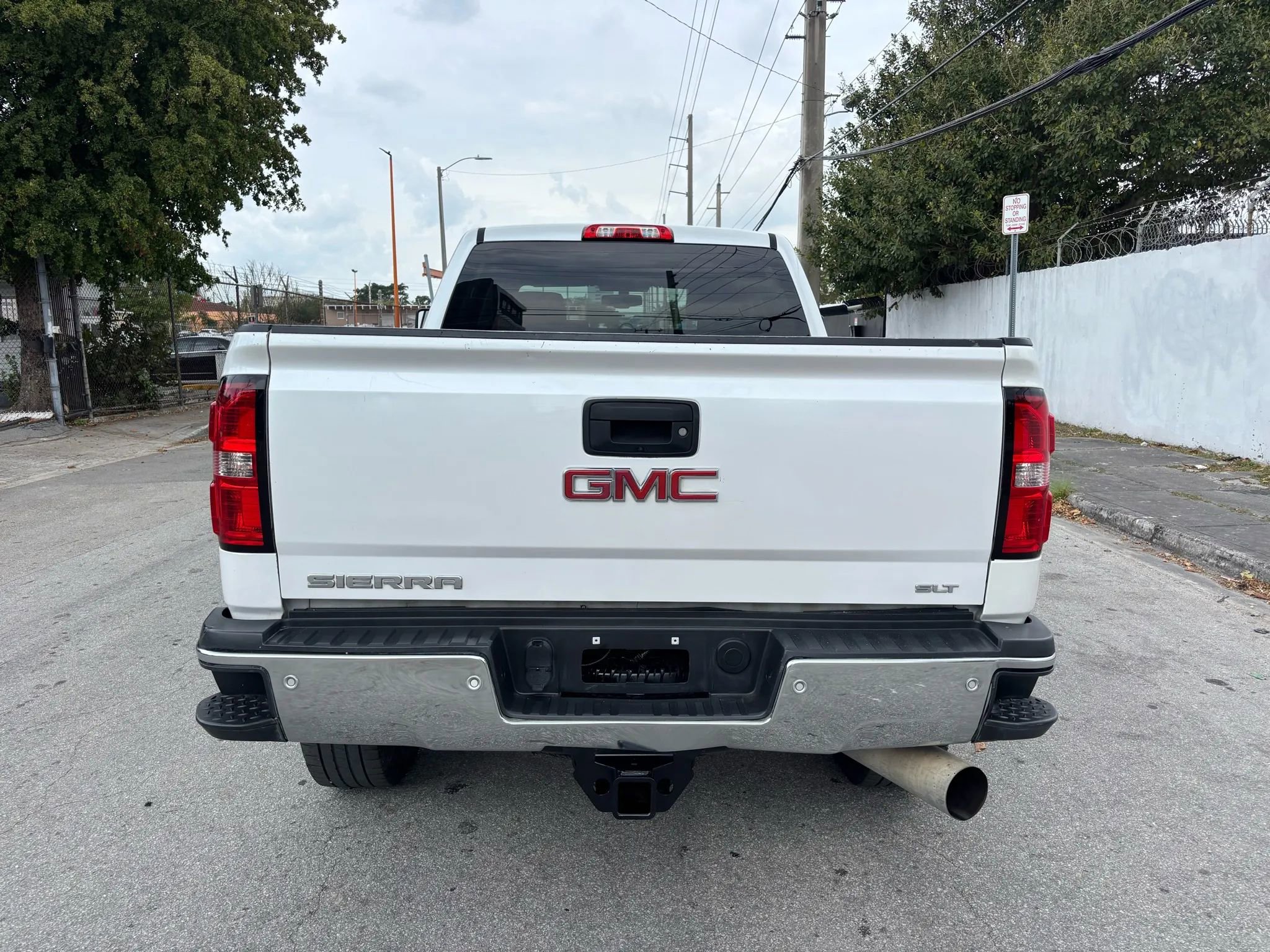 Used 2019 GMC Sierra 2500 SLT w/ Duramax Plus Package image 4