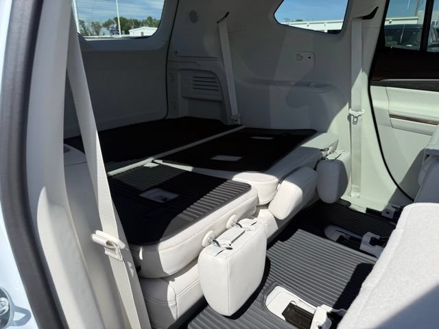 New 2026 Buick Enclave Avenir w/ Super Cruise Package AWD/4WD image 46