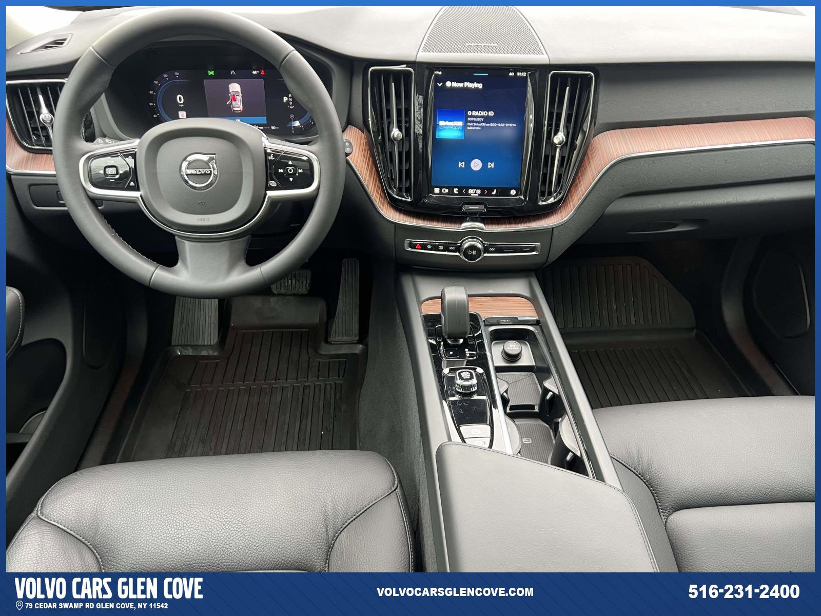 Used 2024 Volvo XC60 B5 Plus w/ Protection Package Premier image 12