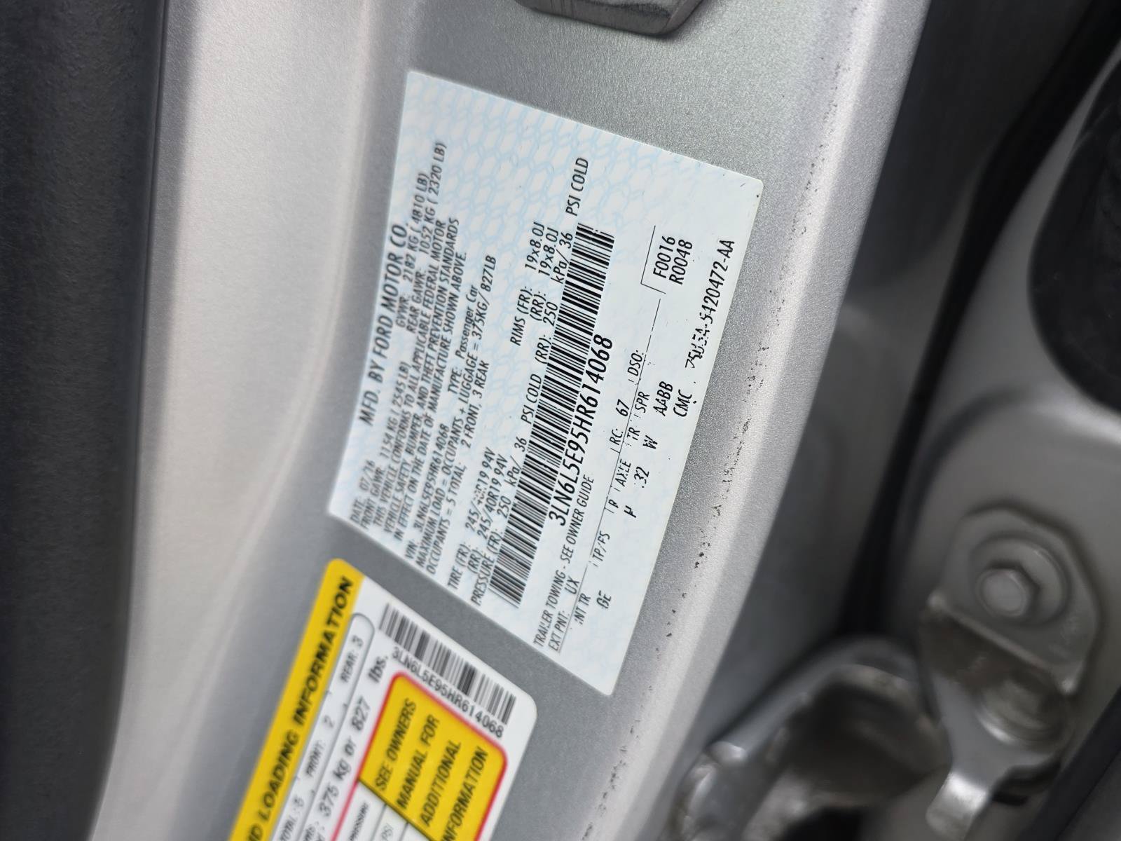 Used 2017 Lincoln MKZ Reserve w/ Climate Package FWD image 22
