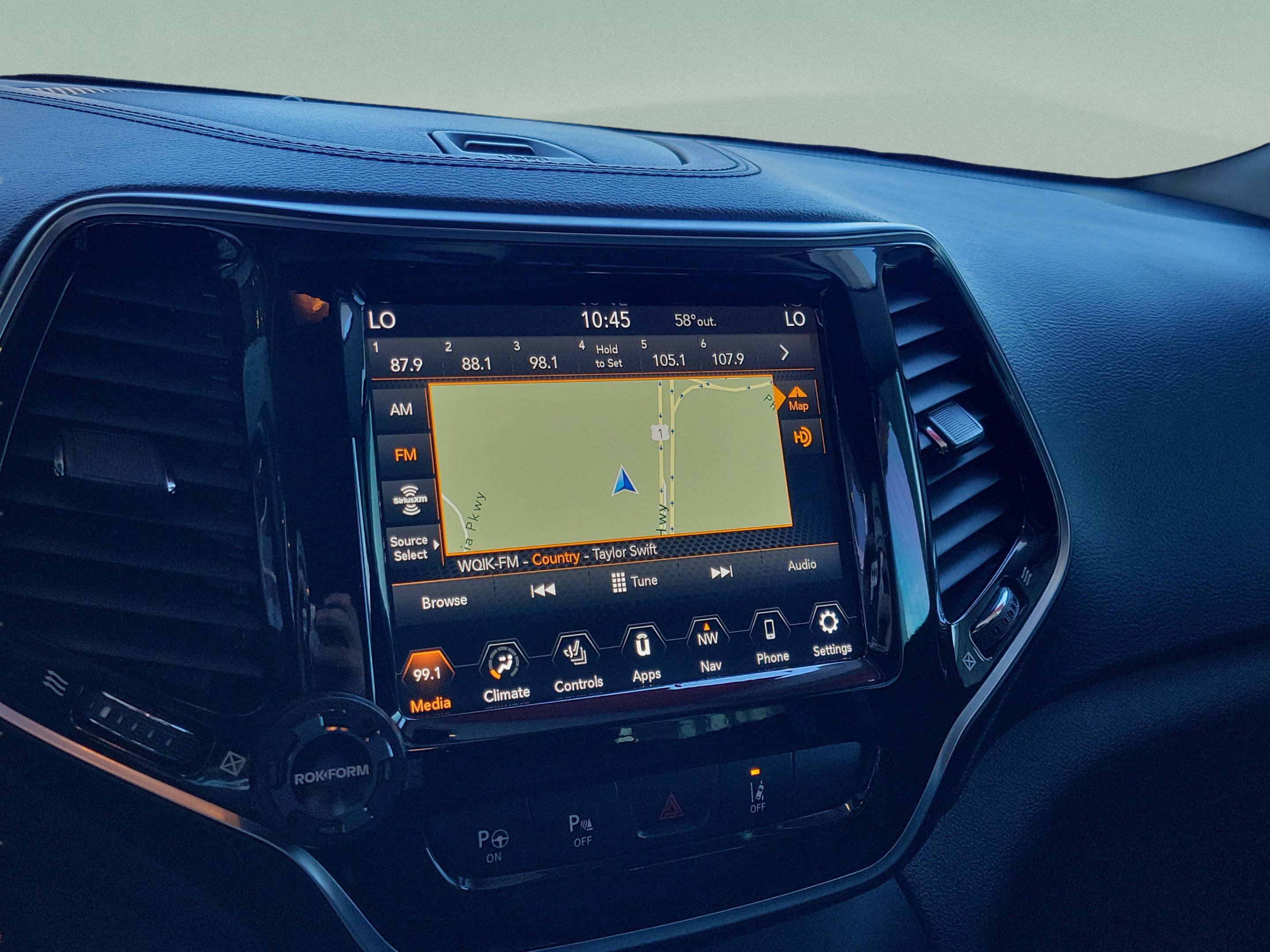 Used 2019 Jeep Cherokee Limited w/ Luxury Group image 22