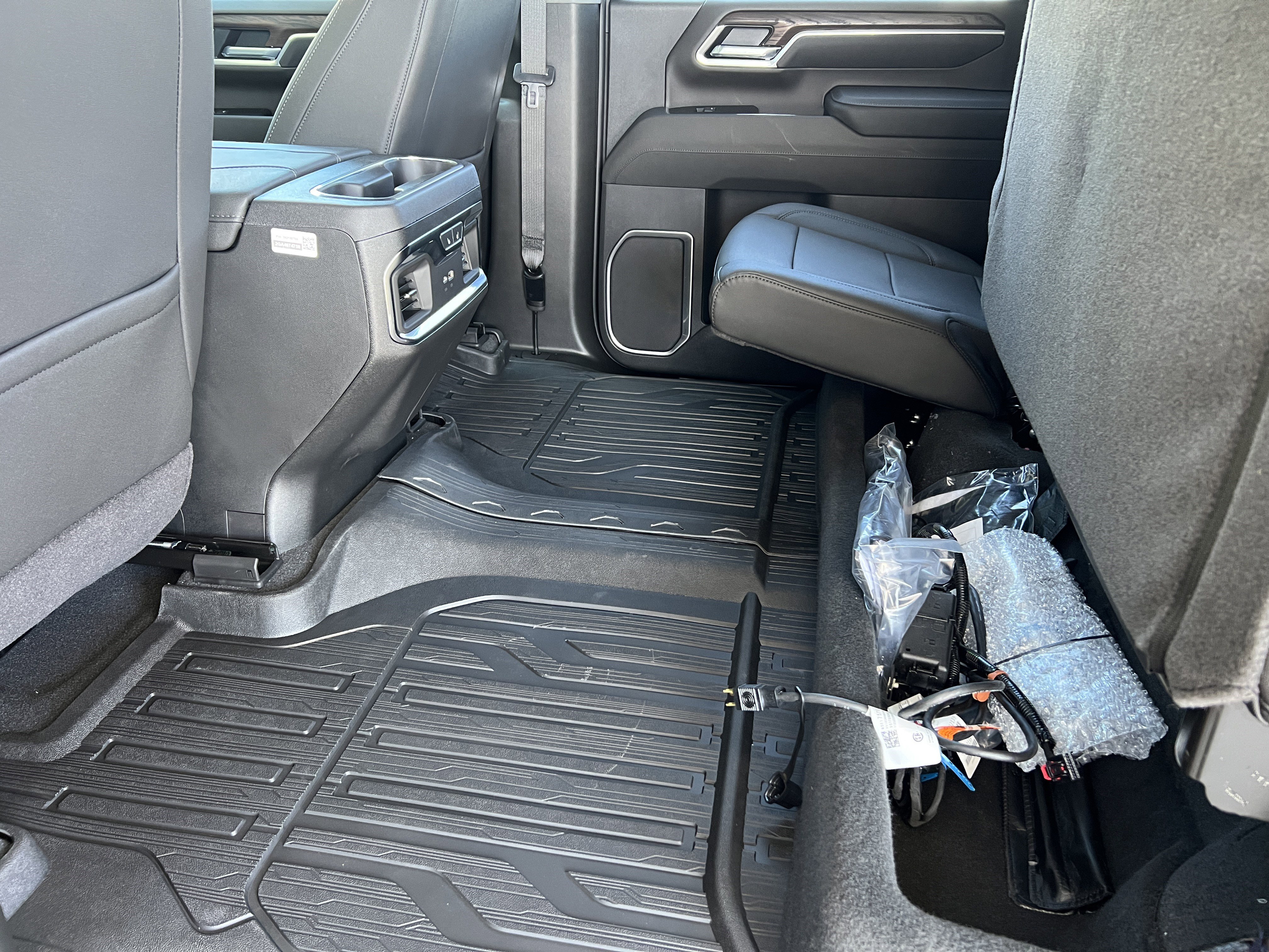 New 2026 GMC Sierra 2500 SLT w/ SLT Premium Package AWD/4WD image 19
