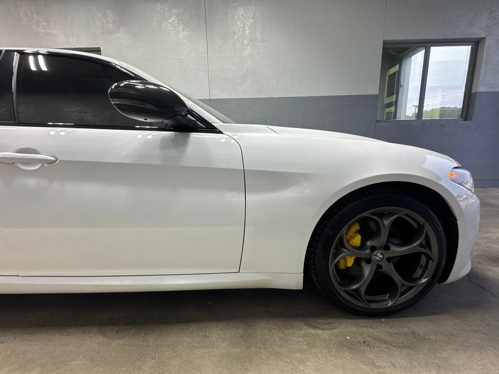 Used 2021 Alfa Romeo Giulia Ti Sport AWD/4WD image 4
