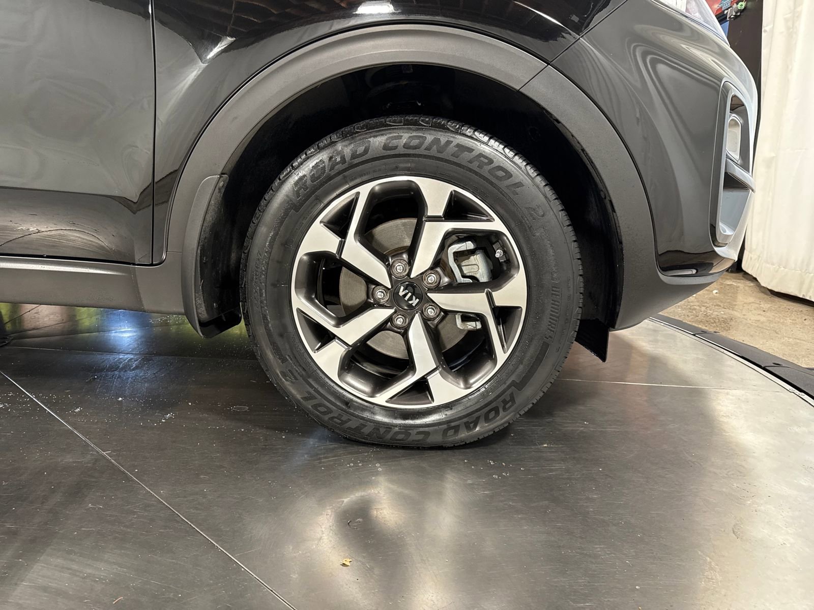 Used 2022 Kia Sportage LX image 14