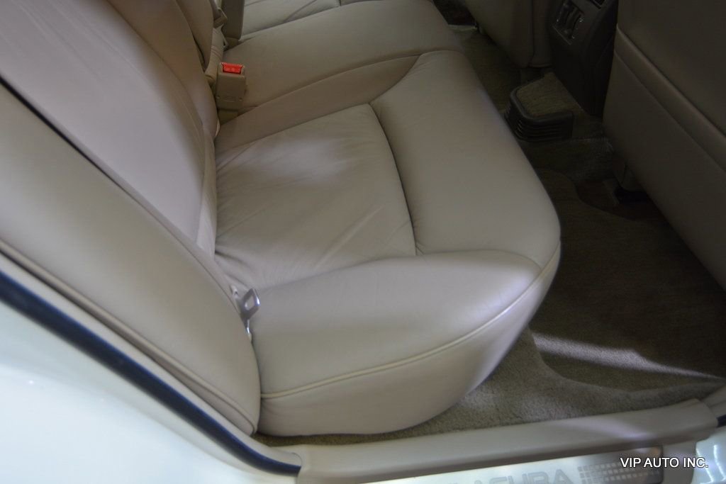 Used 2004 Acura RL image 28