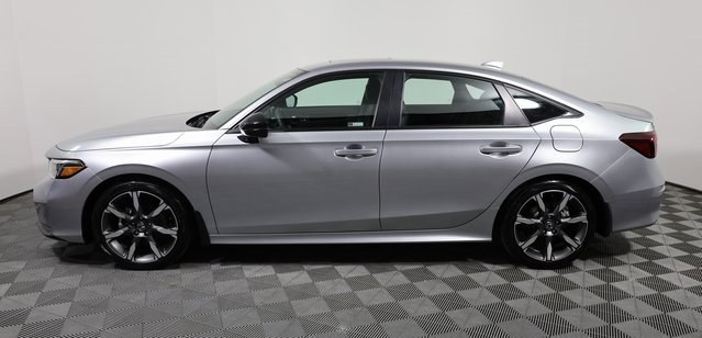 Used 2025 Honda Civic Sport Touring image 8